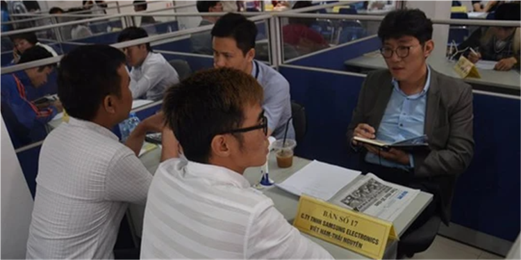 KẾT NỐI VIỆC LÀM CHO NGƯỜI LAO ĐỘNG VỀ NƯỚC